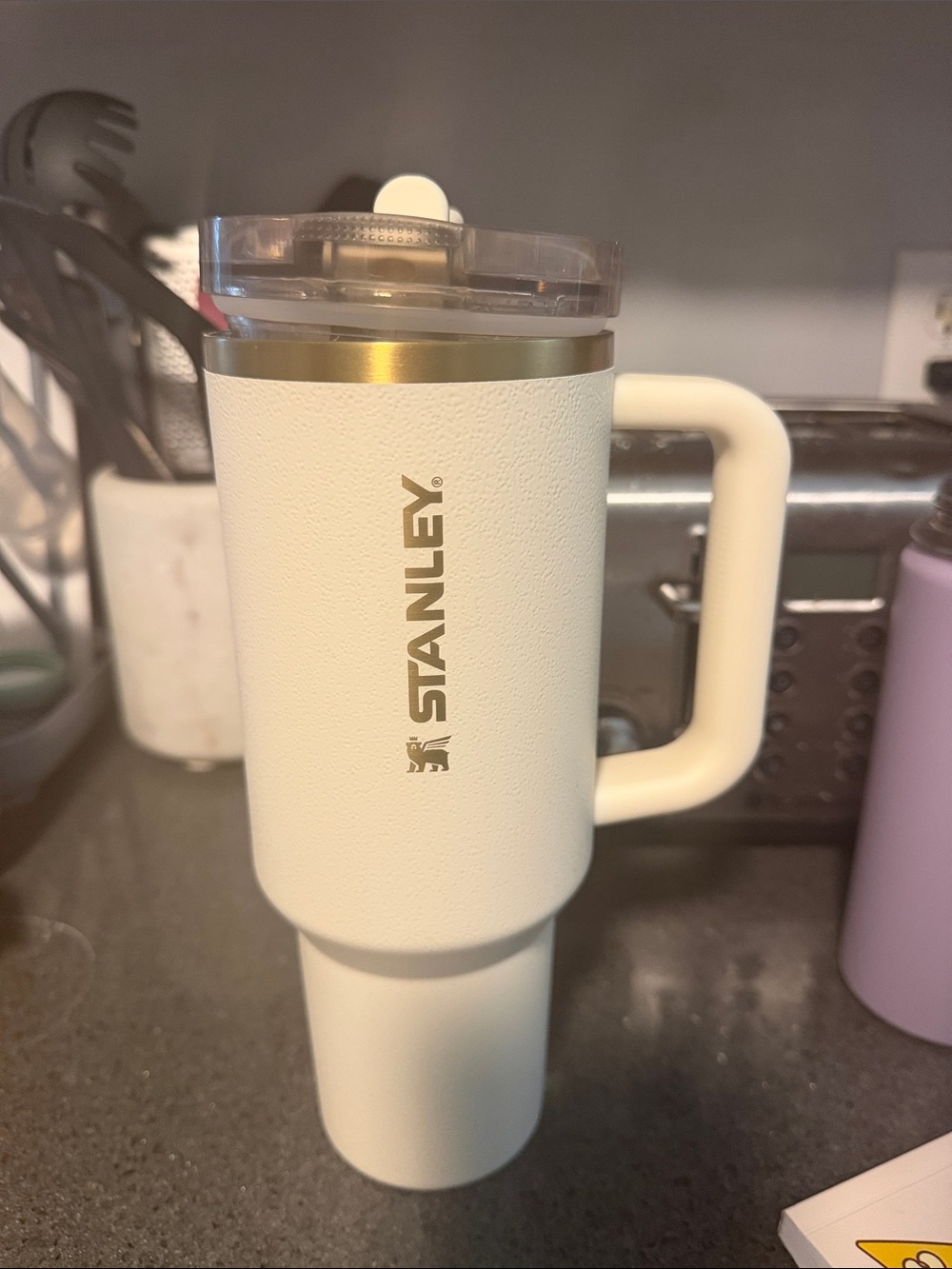Stanley White Insulated Travel Mug with Clear Lid and Gold Logo 40 oz